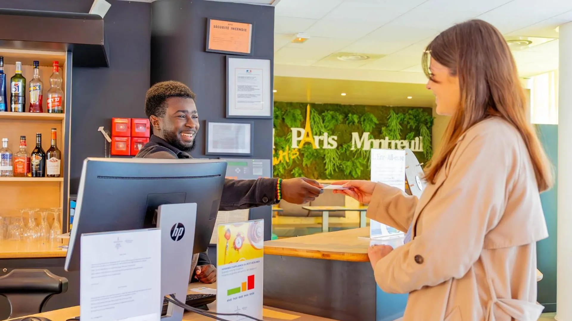 Novotel Montreuil Vincennes Hotell 4*