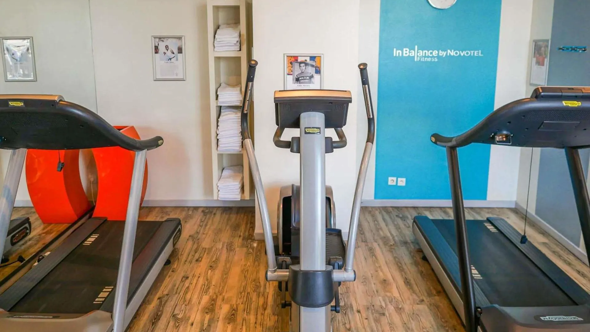 Novotel Montreuil Vincennes Hotell 4*